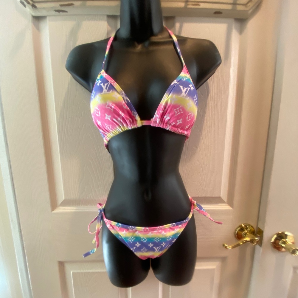 - 🔥LV Bikini size small